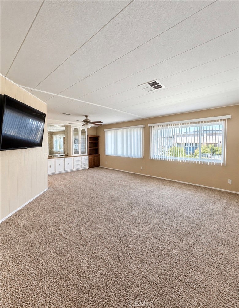 2205 W Acacia Avenue 131