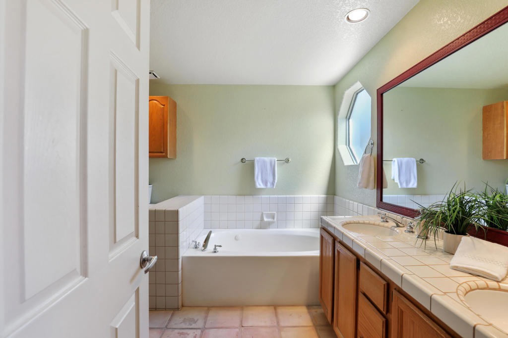 Mission Lakes - Residential
