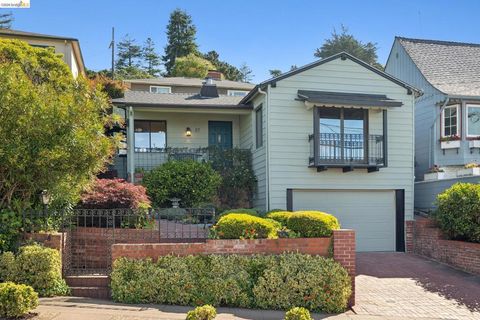 Photo of 37 Kenyon Ave Ave, Kensington, CA 94708 (MLS # 41131857)