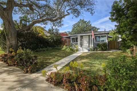 Photo of 807 Cota Ave, Torrance, CA 90501 (MLS # SB26031400)