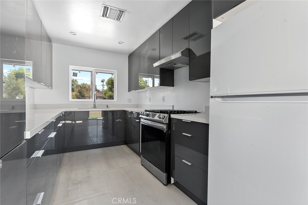 22723 Leonora Drive