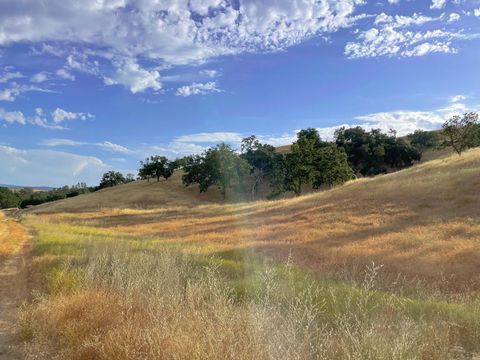 Tiny photo for 0 Hwy 41, Templeton, CA 93465 (MLS # 219102440DA)