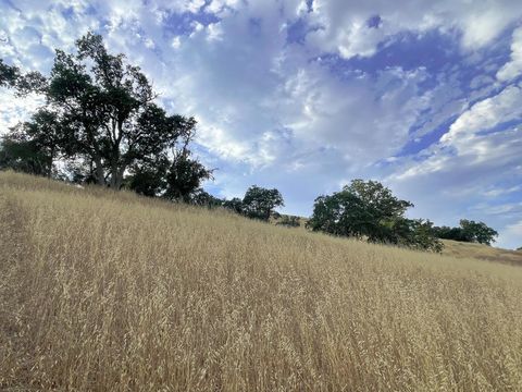 Tiny photo for 0 Hwy 41, Templeton, CA 93465 (MLS # 219102440DA)