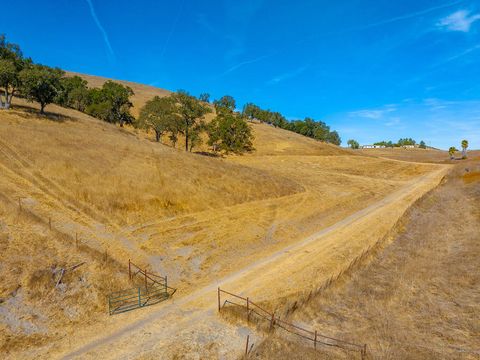 Tiny photo for 0 Hwy 41, Templeton, CA 93465 (MLS # 219102440DA)