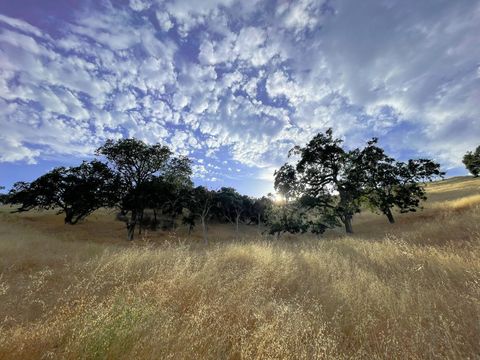 Tiny photo for 0 Hwy 41, Templeton, CA 93465 (MLS # 219102440DA)