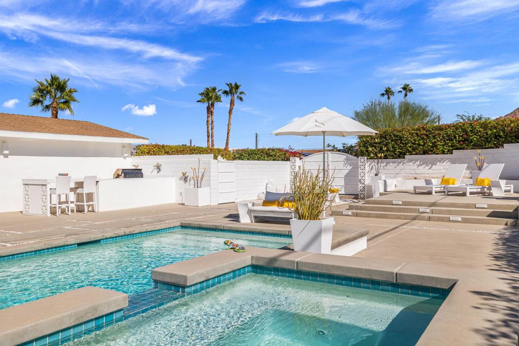 La Quinta Cove - Residential
