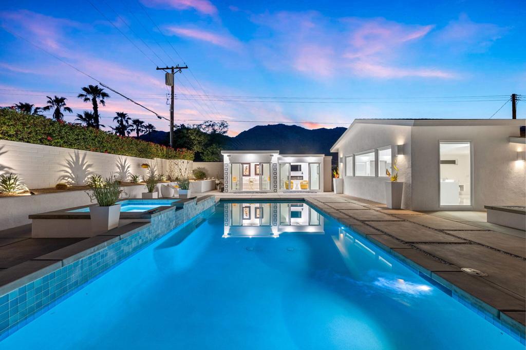 La Quinta Cove - Residential