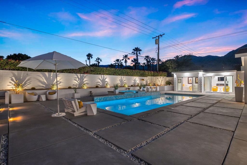 La Quinta Cove - Residential