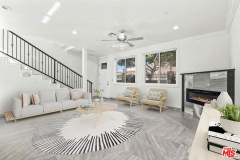 Photo of 2017 S Centinela Avenue #B, Santa Monica, CA 90404 (MLS # 26644839)