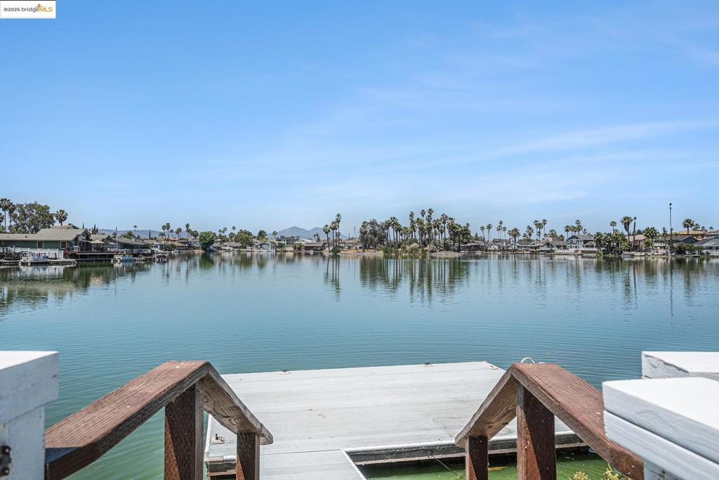 WILLOW LAKE NO DELTA ACCESS - Residential