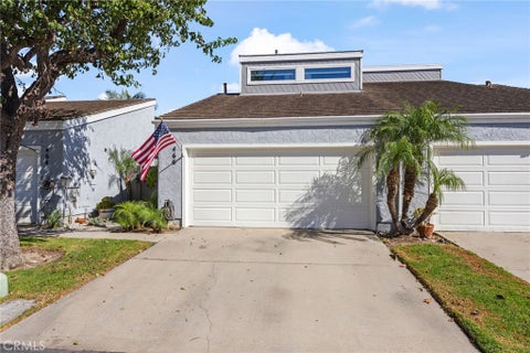 Photo of 466 Broderick Way, Port Hueneme, CA 93041 (MLS # SW26218205)