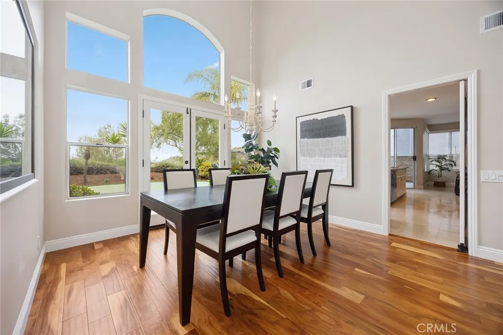 Anaheim Hills, California 92808, United States, 4 Bedrooms Bedrooms, ,4 BathroomsBathrooms,Residential,Active,125627