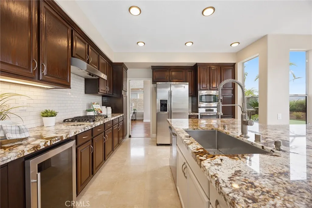 Anaheim Hills, California 92808, United States, 4 Bedrooms Bedrooms, ,4 BathroomsBathrooms,Residential,Active,125627