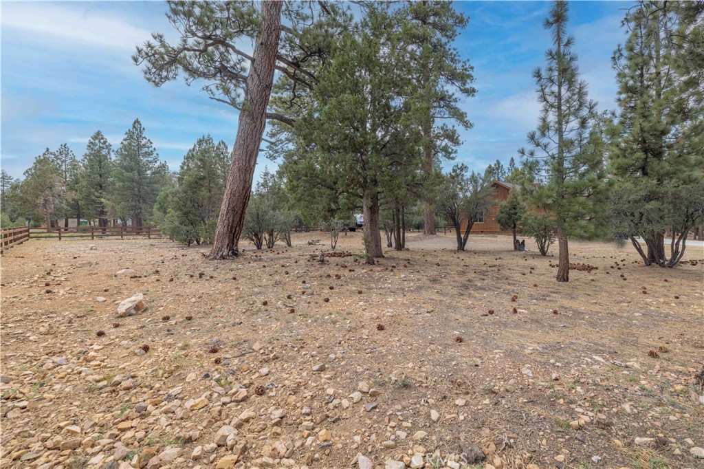 Big Bear City, California, 92314, United States, ,4 BathroomsBathrooms,Residential,Active,1839760