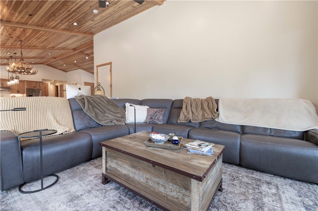 Big Bear City, California, 92314, United States, ,4 BathroomsBathrooms,Residential,Active,1839760