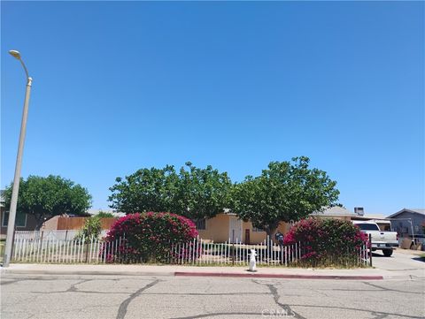 Photo of 1333 Bruce Court, Blythe, CA 92225 (MLS # SW26112399)