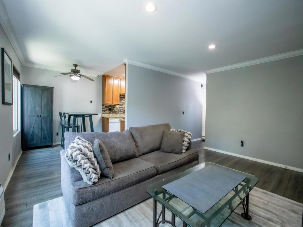 1240 N Broadway Unit 30