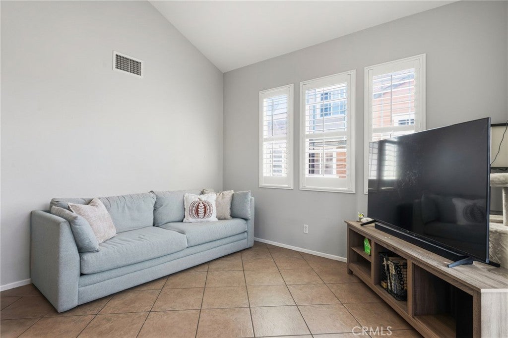 3960 Polk St Unit F