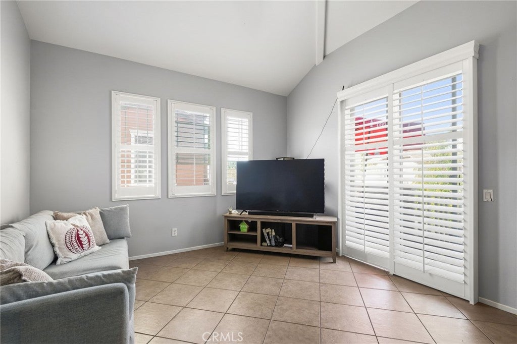 3960 Polk St Unit F