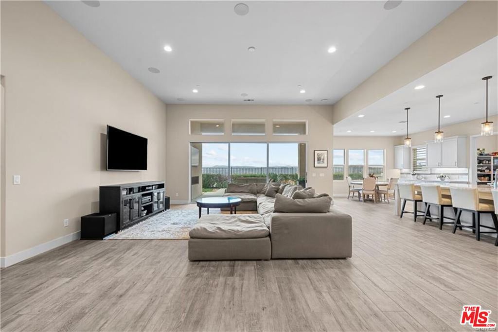 Cresta - Residential