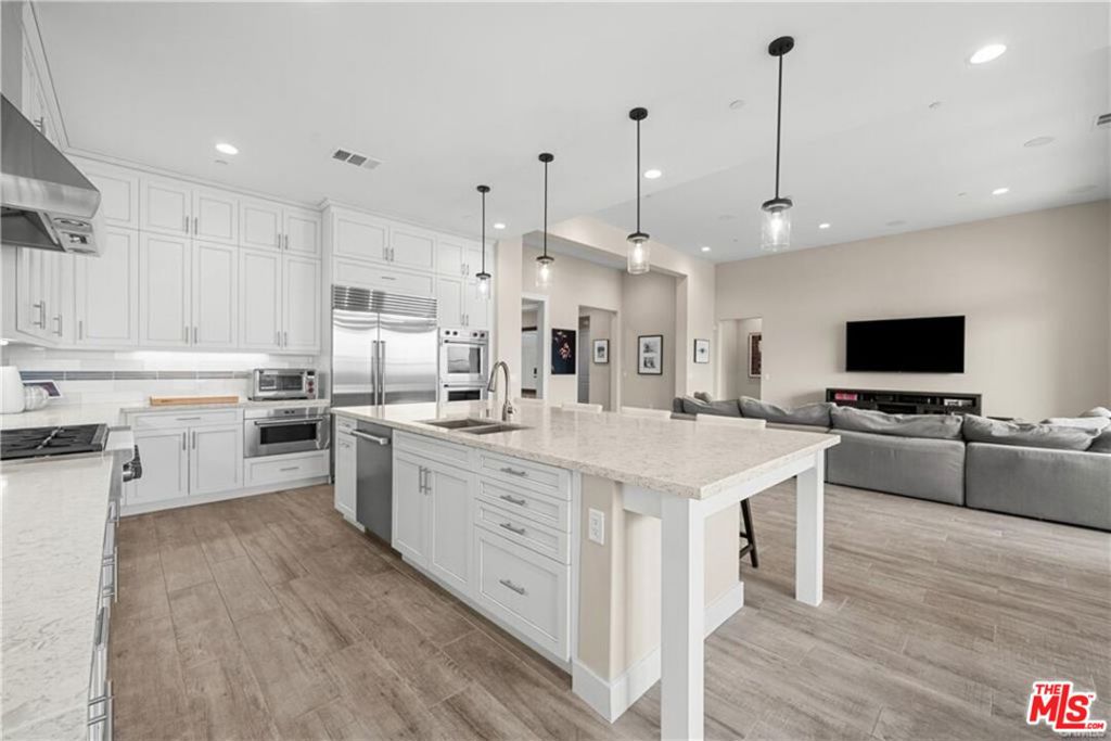 Cresta - Residential