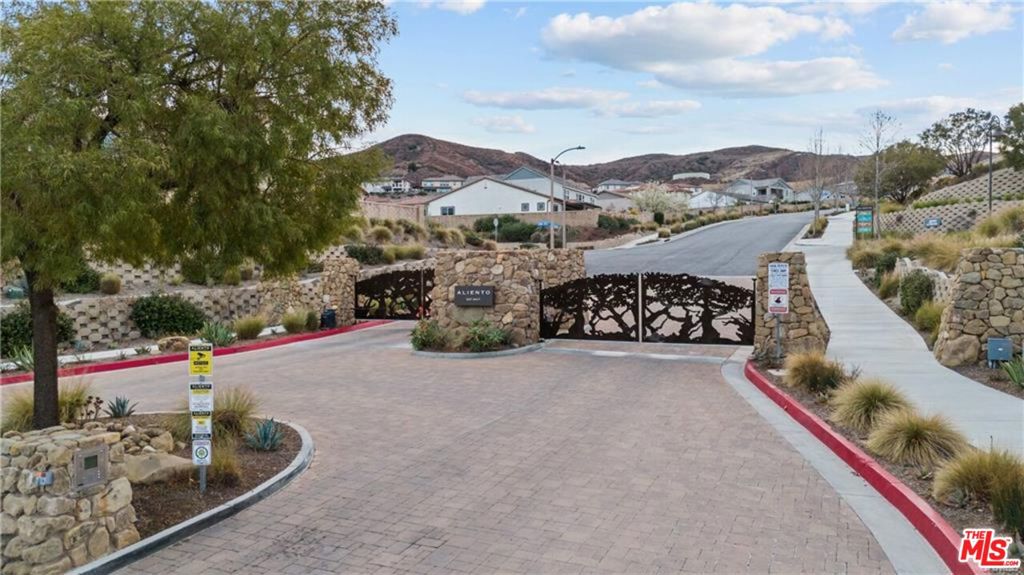 Cresta - Residential
