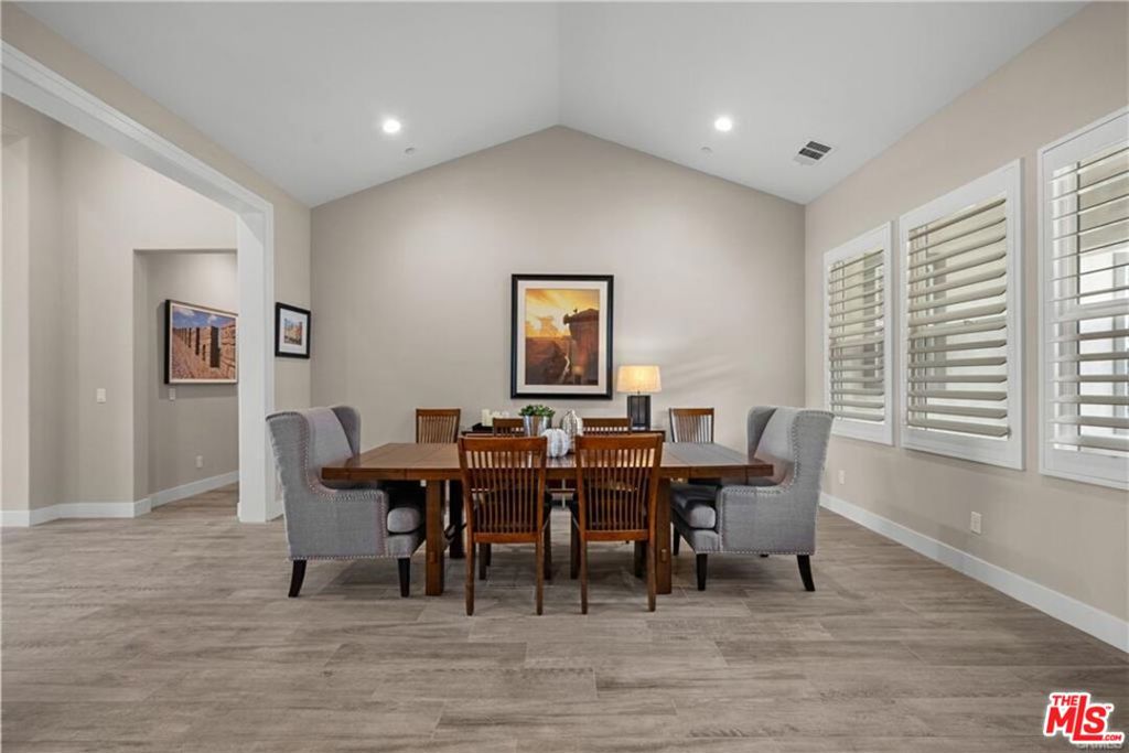 Cresta - Residential