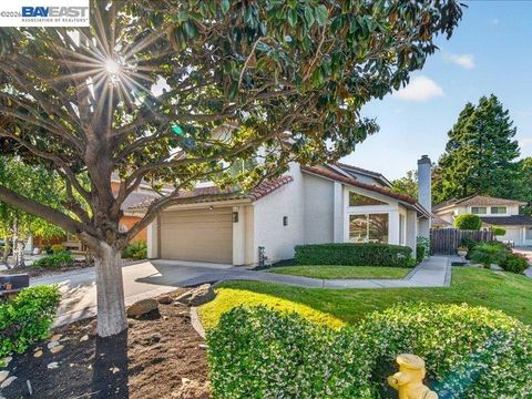 Photo of 11776 Shadow Dr DR, Dublin, CA 94568 (MLS # 41134026)