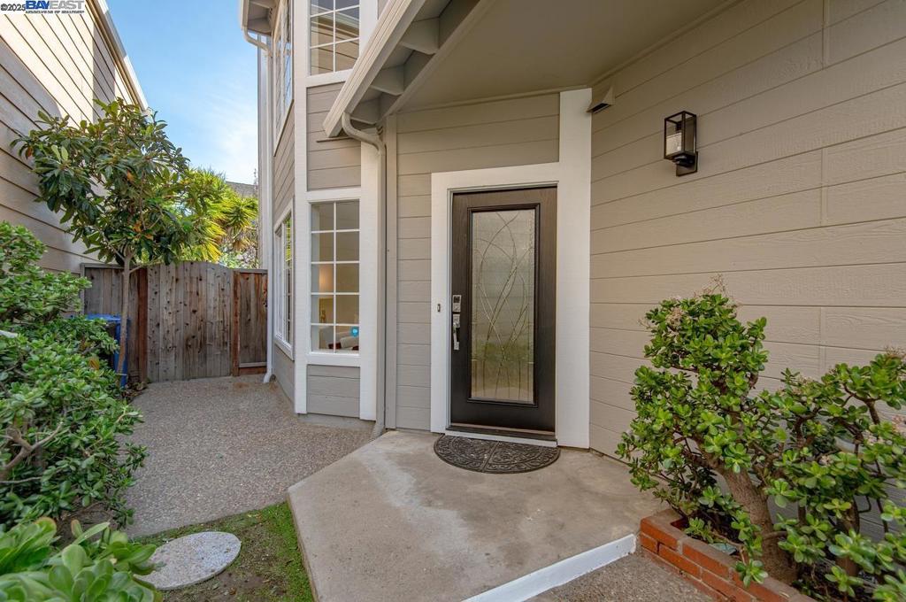 5120 Amberwood Dr