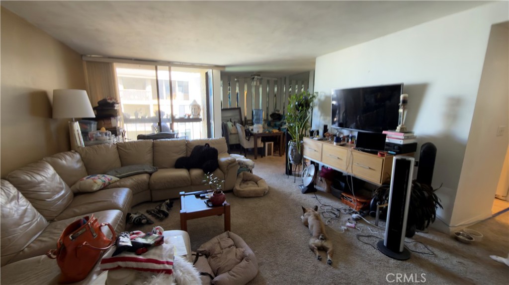 3940 Gresham Street 344