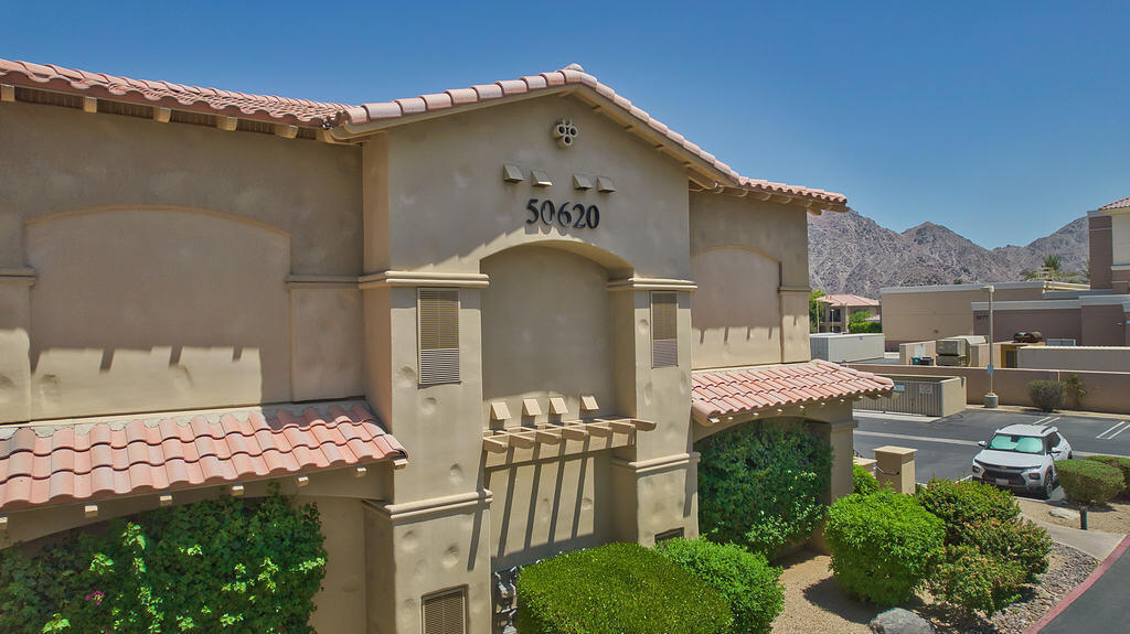 Casitas Las Rosas - Residential