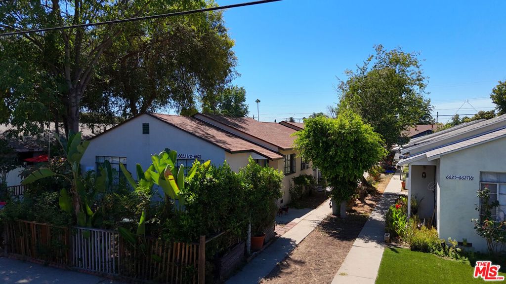 Properties 4 6621 Whitsett Avenue