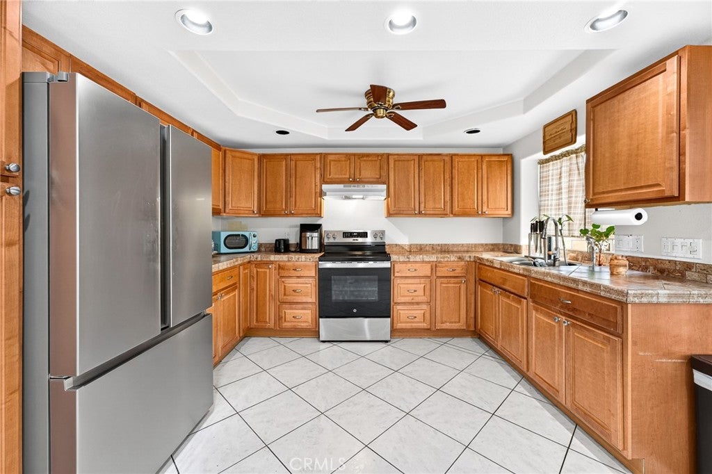 53485 Avenida Alvarado