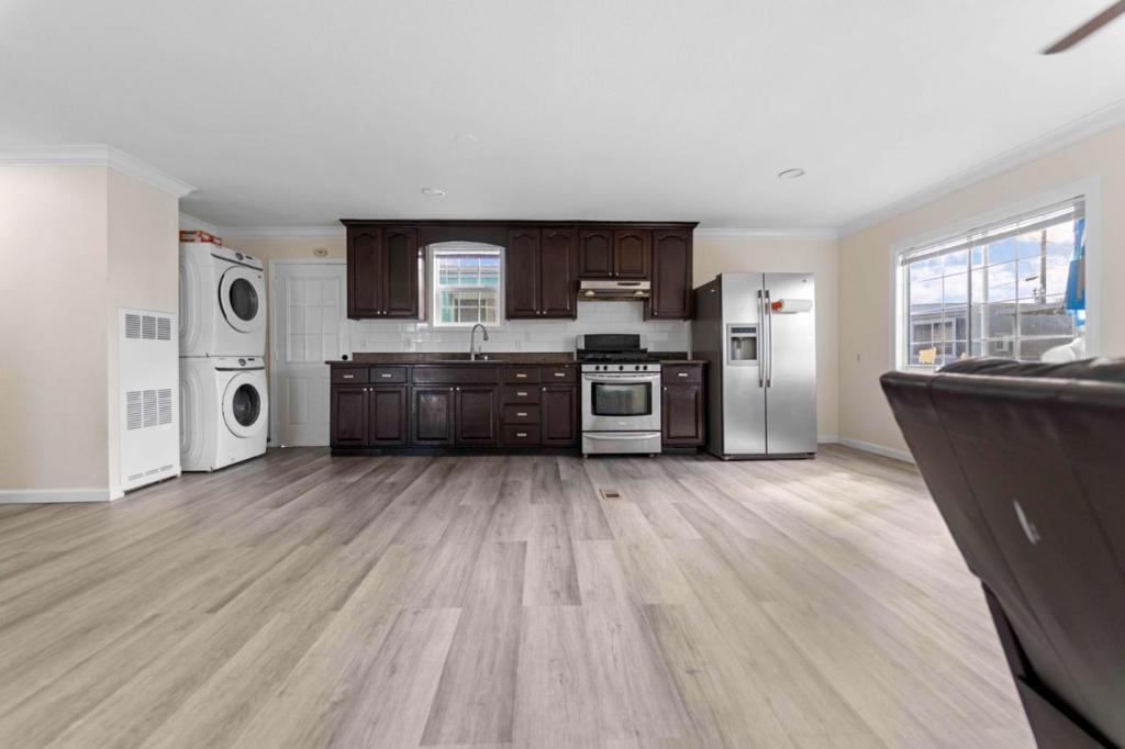1500 Virginia Place 159