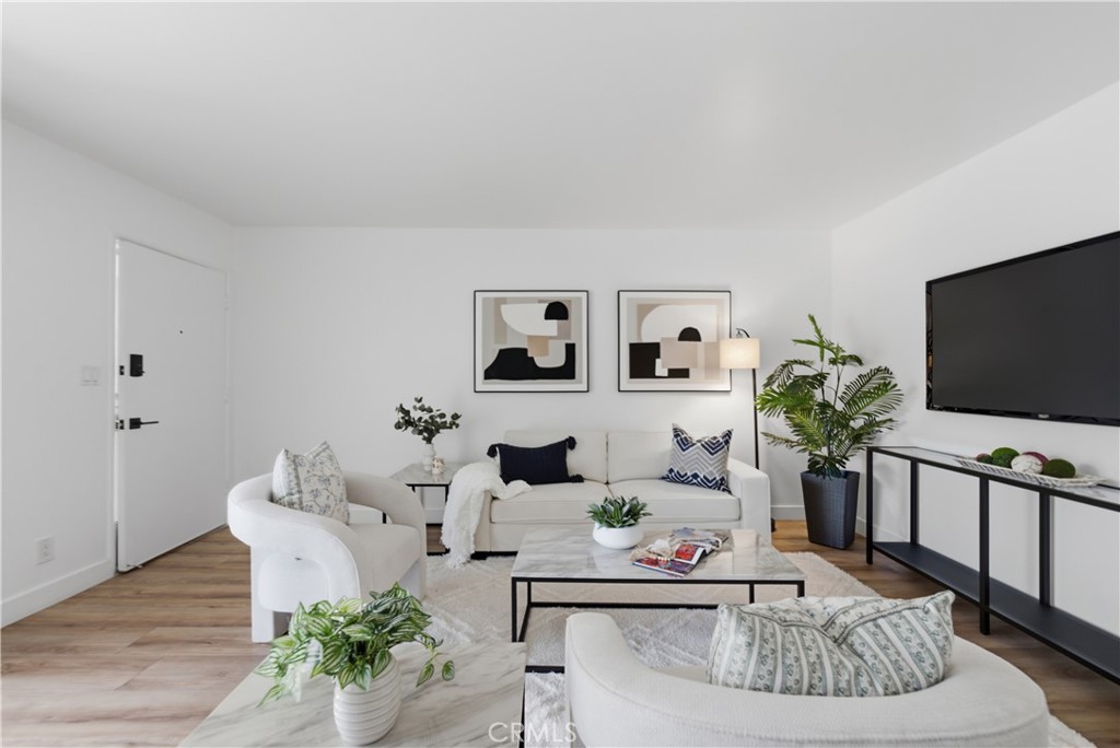 15312 S Normandie 104