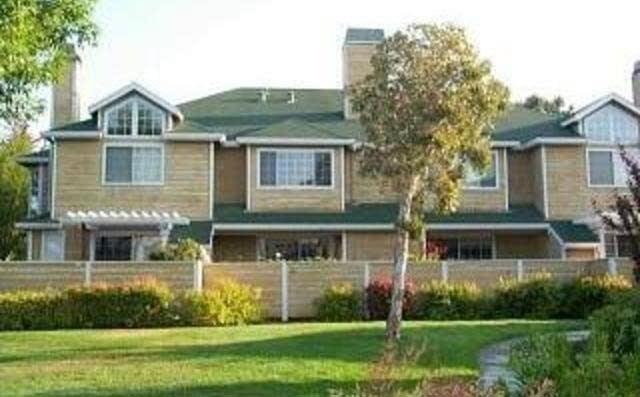 Farallon Island Park!! Don't miss this beauty. Almost new condition ... Spacious rooms sizes, bright and sunny ... detached garage plus one open space ... pool and common area ... easy access to Belmont Shops, HWY 101 to SF or Silicon Valley. Enjoy the lifestyle ... don't miss!!!!!!!!!!! Community Amenities (Included in Rent!): - Pool, Jacuzzi, sauna and fitness center - Clubhouse available for rent (managed by HOA) - HOA-maintained exterior no yard work required - Walking distance to Foster City via scenic trail and park - Easy access to Hwy 101 and Belmont train station - Top-rated schools