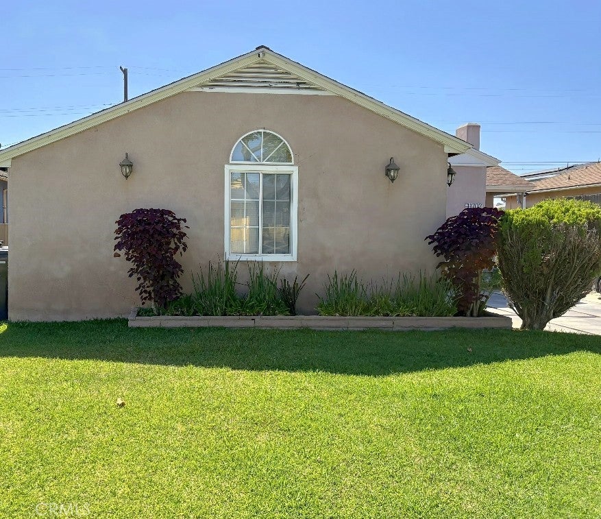 11703 Wilkie AVE, Hawthorne CA 90250