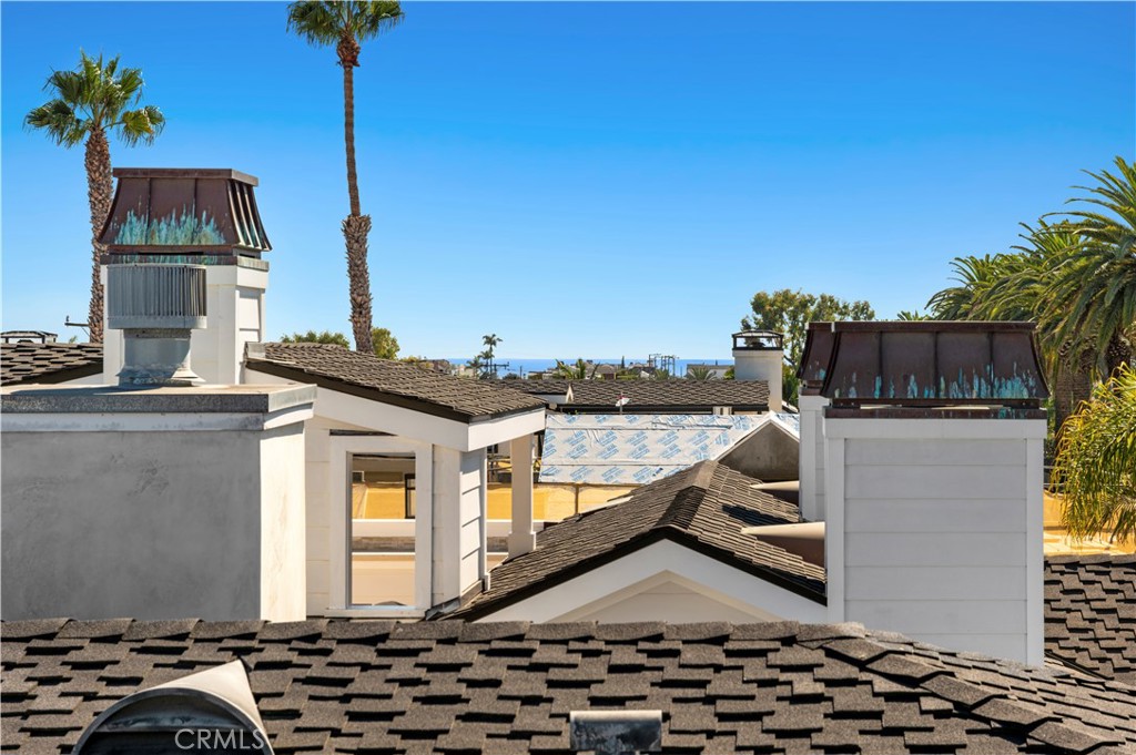 Corona del Mar North of PCH (CNHW) - Residential