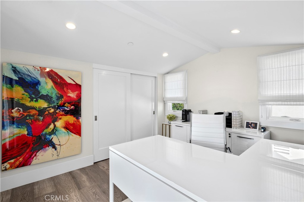 Corona del Mar North of PCH (CNHW) - Residential