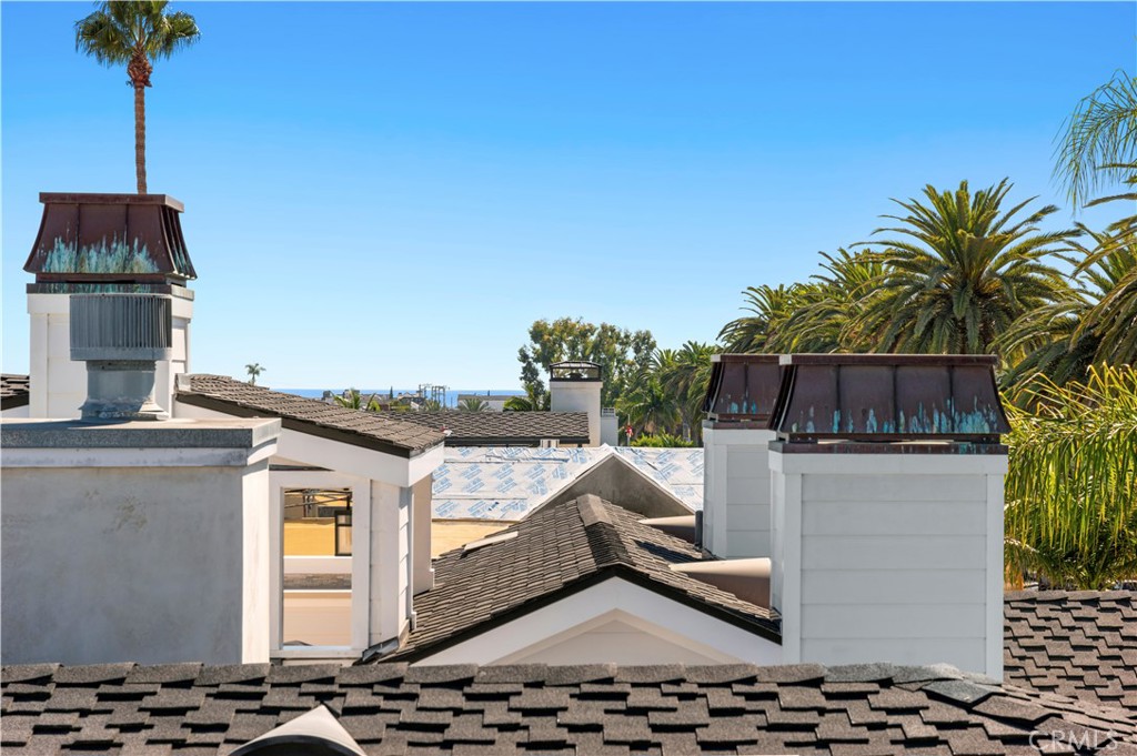 Corona del Mar North of PCH (CNHW) - Residential