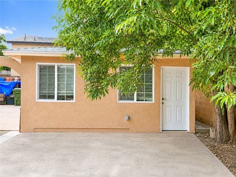 Photo of 10117 Louise, Northridge, CA 91325 (MLS # SR26097887)