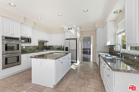 Tiny photo for 24310 Belford Court, West Hills, CA 91307 (MLS # 25627317)