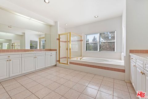 Tiny photo for 24310 Belford Court, West Hills, CA 91307 (MLS # 25627317)