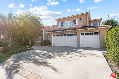 Tiny photo for 24310 Belford Court, West Hills, CA 91307 (MLS # 25627317)