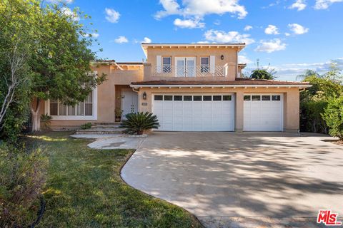 Tiny photo for 24310 Belford Court, West Hills, CA 91307 (MLS # 25627317)
