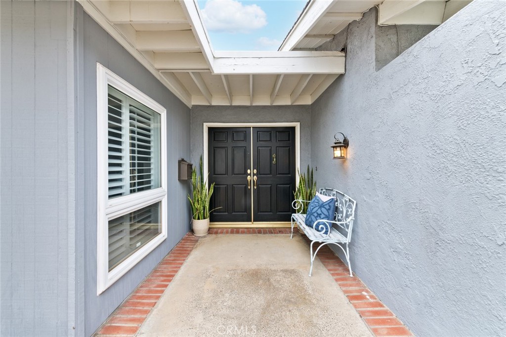 19292 Sierra Perla Road