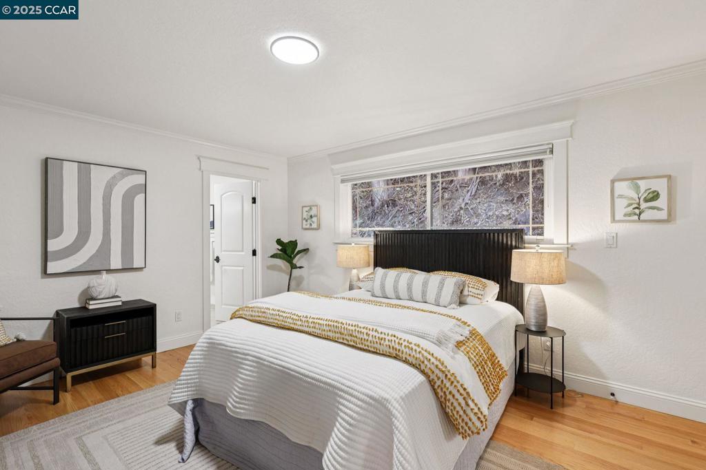 REDWOOD HEIGHTS - Residential