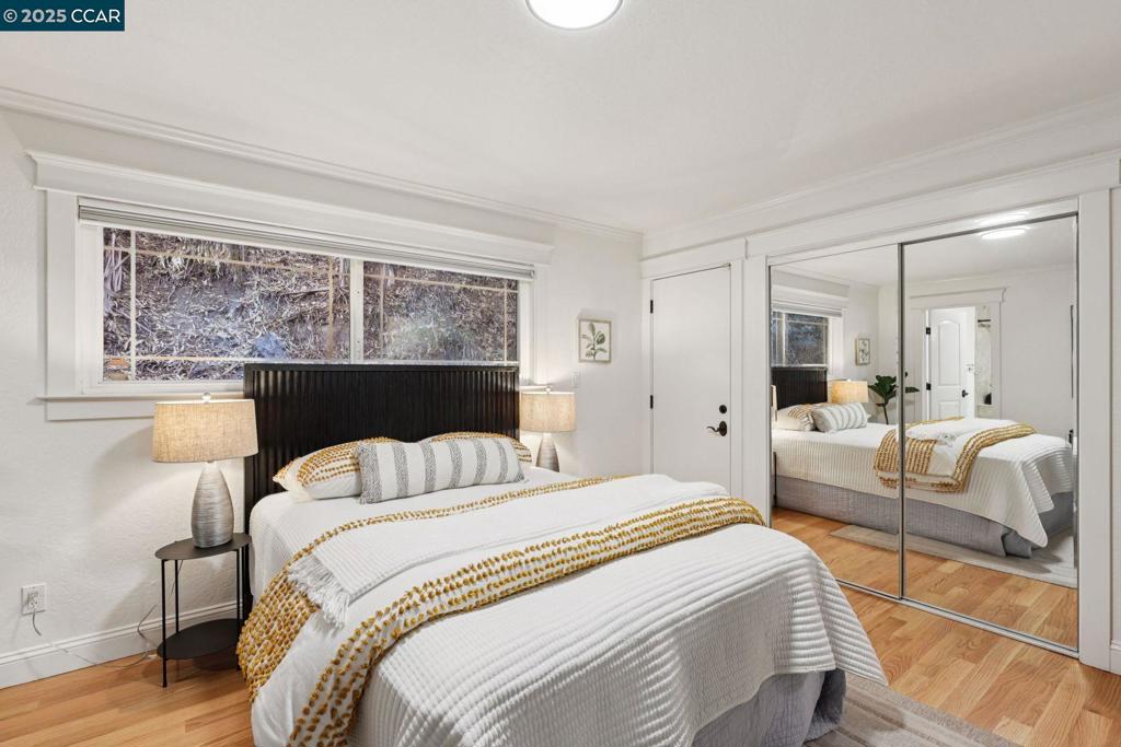 REDWOOD HEIGHTS - Residential