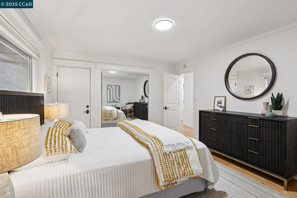 REDWOOD HEIGHTS - Residential