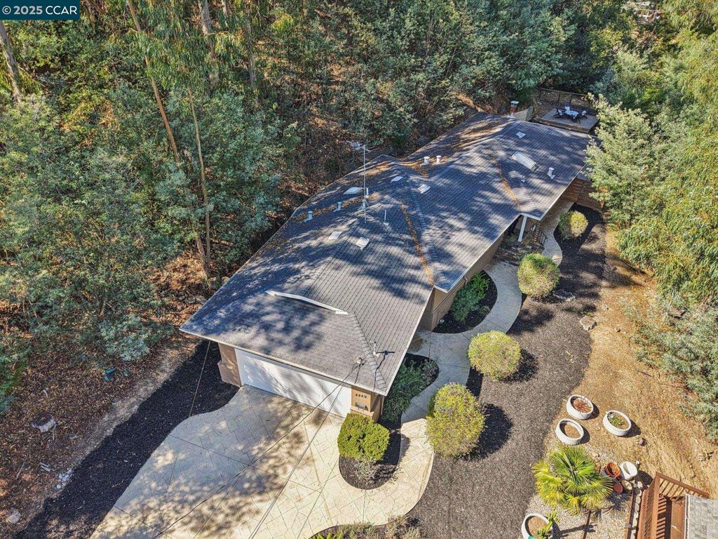 REDWOOD HEIGHTS - Residential